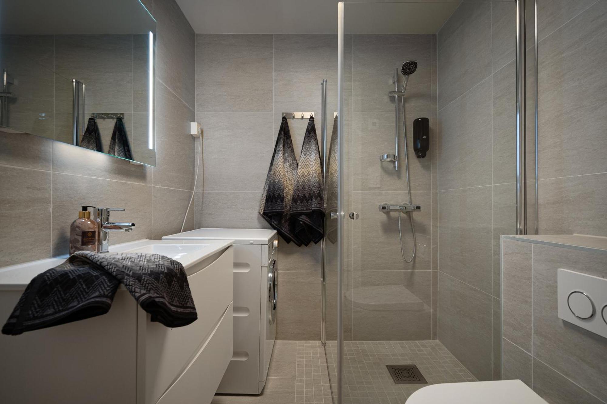 Bispegata 5 - Studio Apartment Hotel Tromso Bagian luar foto